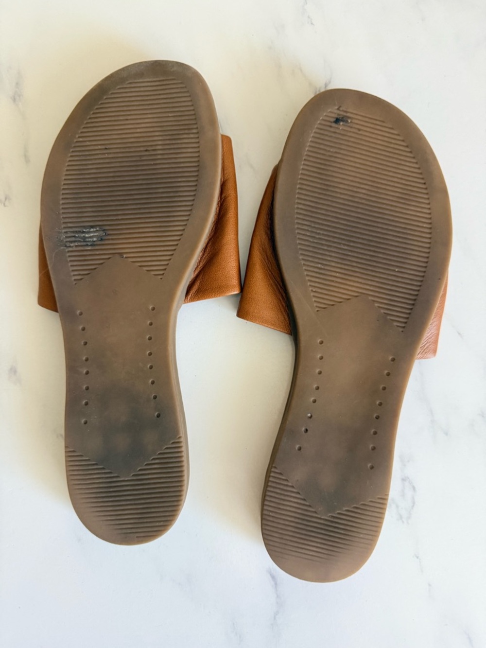 Steve Madden Tan Slide Sandals with Wide Band - Picture 4 of 5